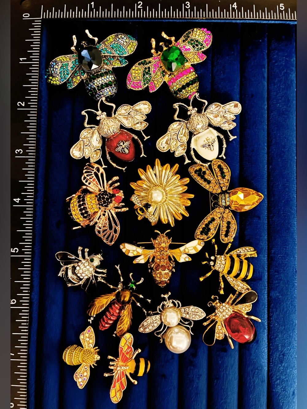 Lot of 15 Bee Insect Brooch Pins Rhinestone Enamel Crystal Bumblebee Set